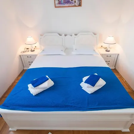 Poseidon Apartman *